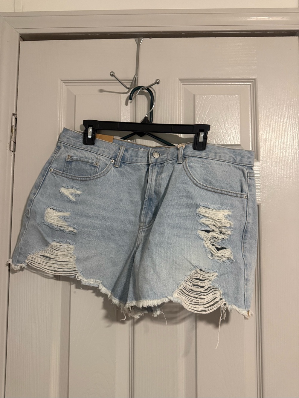 Vanilla Star Light Blue Distressed Jean Shorts